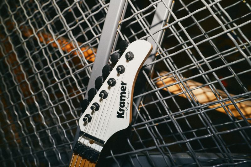 Kramer_PacerHeadstock