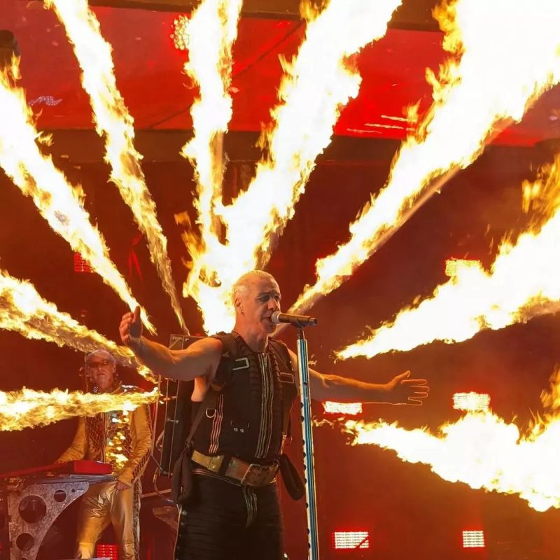 RAMMSTEIN kicks off European tour in Prague – Arrow Lords of Metal