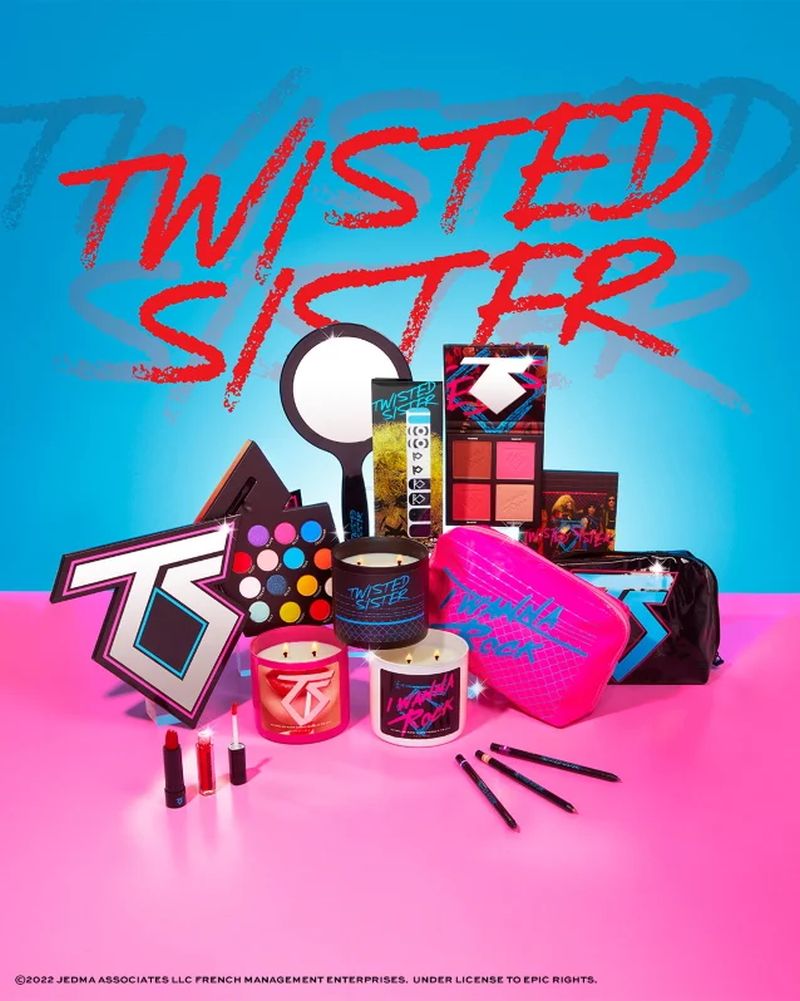 202212_News_Twisted Sister-Make Up1