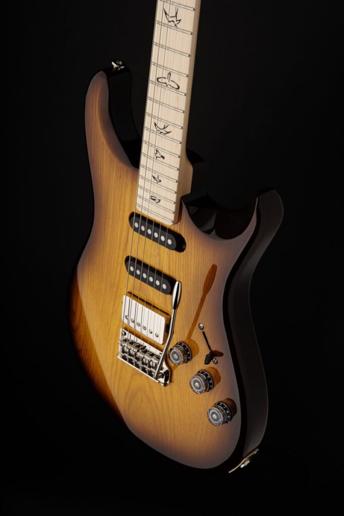 202304_news_Paul Reed Smith Guitars_PRS_Fiore Sunflower_a