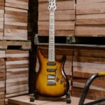 202304_news_Paul Reed Smith Guitars_PRS_Fiore_Sunflower_Lifestyle-2