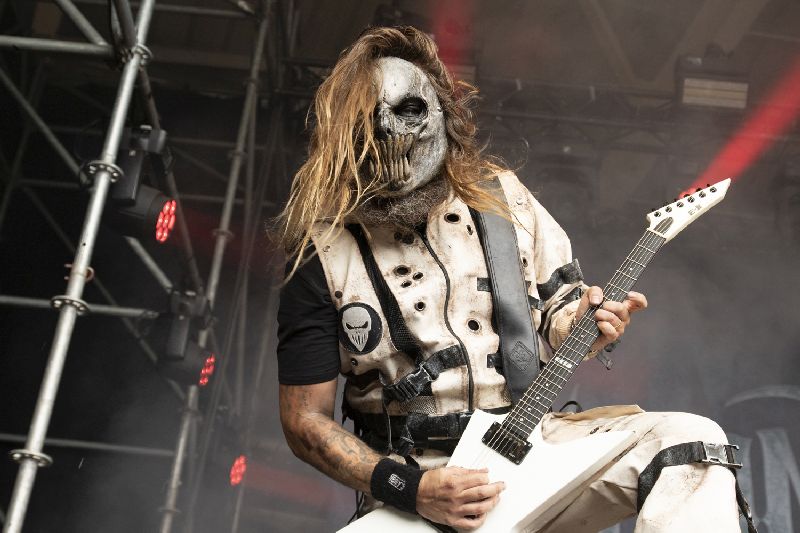 Dymytry Paradox op Dynamo Metal Fest 2025 - © Hans Lievaart