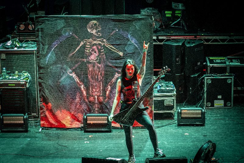 Nervosa op Thrash Of The Titans in TivoliVredenburg, Utrecht- 26 oktober 2025 - © Tim Biesterveld