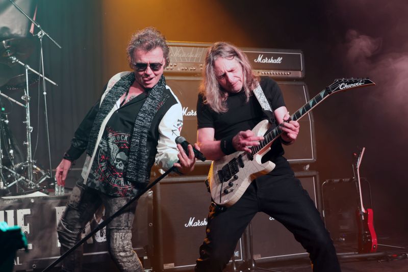 Highway Chile - © Peter Bulkmans