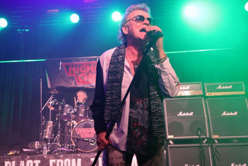 Highway Chile - © Peter Bulkmans