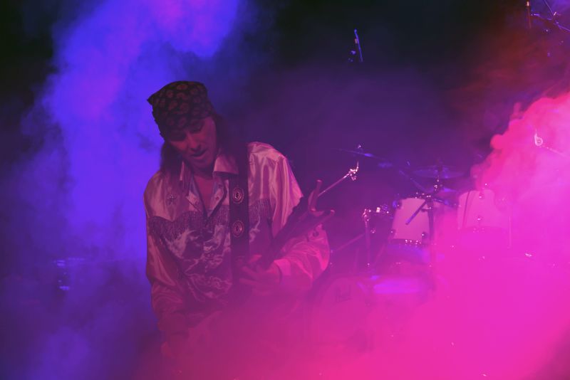 Savage Grace - © Peter Bulkmans