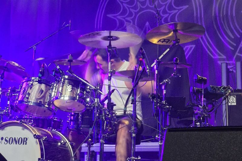 Intervals in 013, Tilburg - 24 april 2026