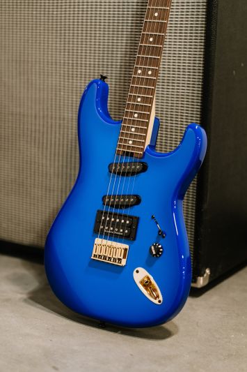 202604_news_Charvel- Jake E Lee Signature Pro-Mod San Dimas Style 1 HSS HT RW (2)