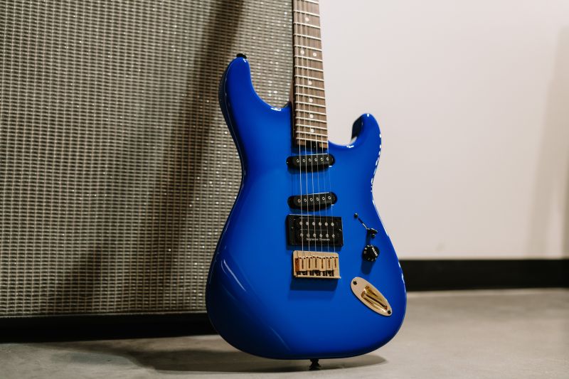 202604_news_Charvel- Jake E Lee Signature Pro-Mod San Dimas Style 1 HSS HT RW (5)