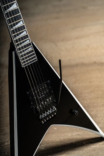 202605_news_Jackson Guitars-Wes Borland (12)