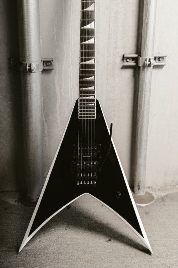 202605_news_Jackson Guitars-Wes Borland (4)
