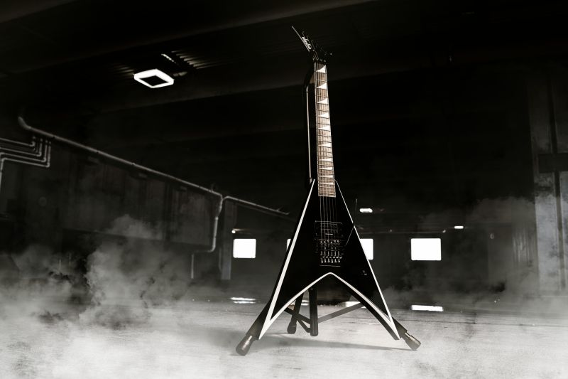 202605_news_Jackson Guitars-Wes Borland (7)