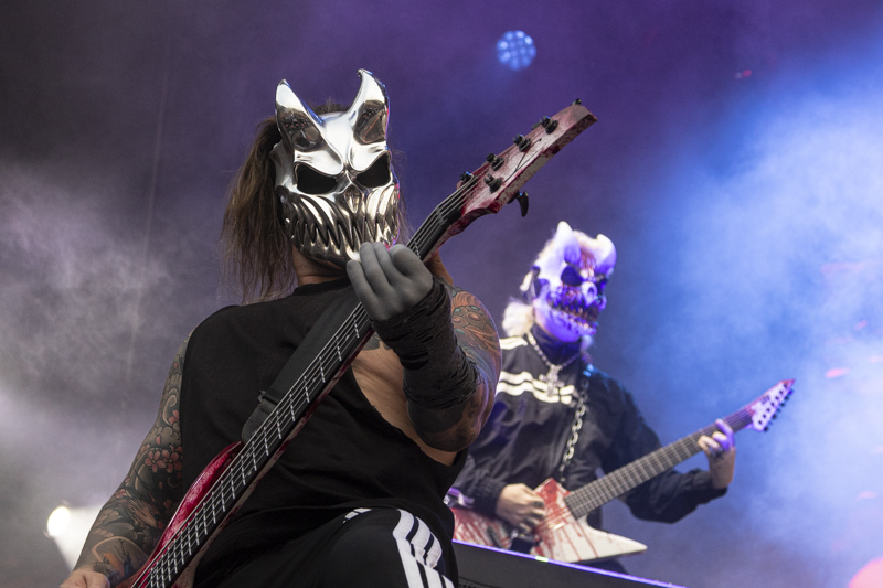 Slaughter To Prevail  op Dynamo Metal Fest 2026 - © Hans Lievaart